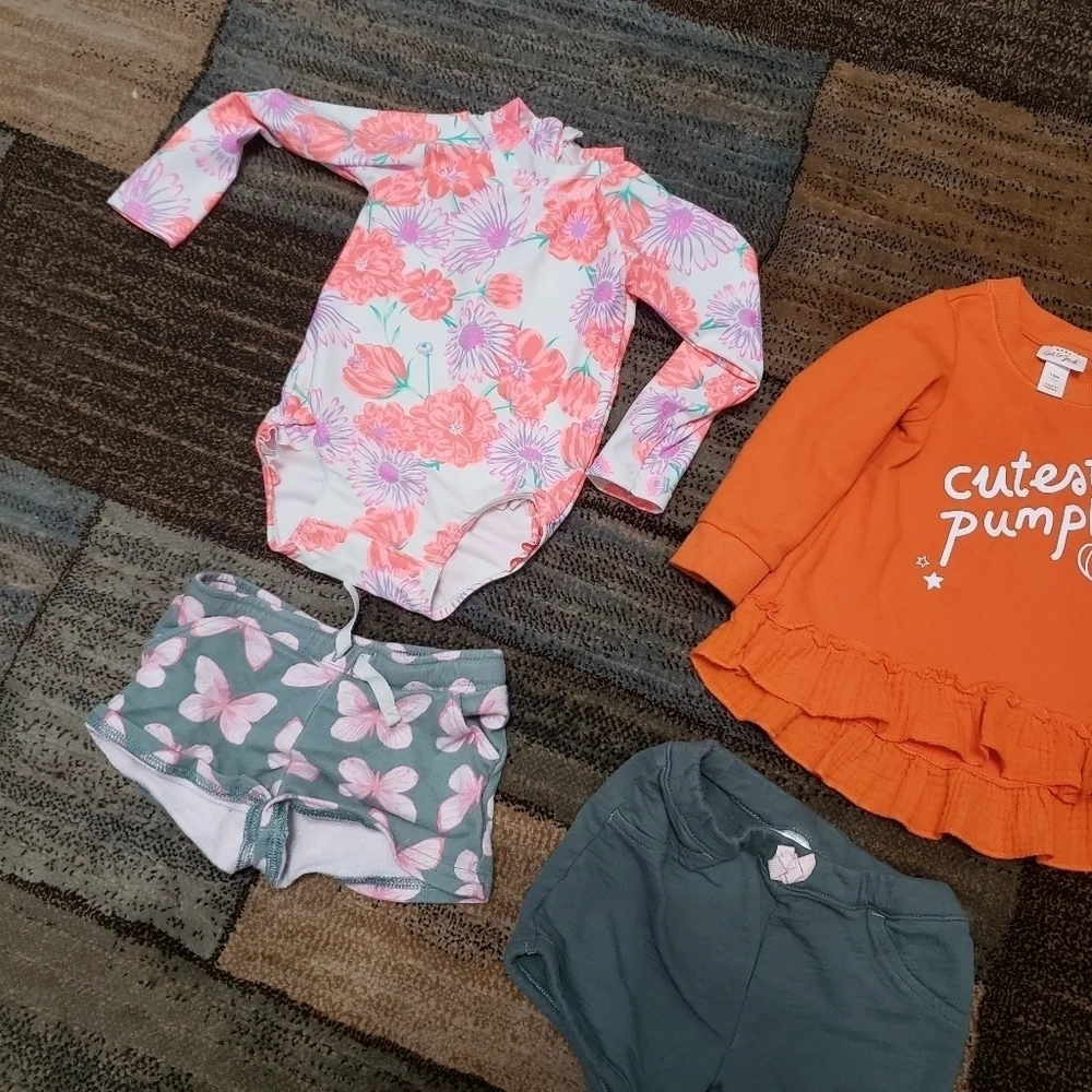 baby girls size 12M clothing bundle of 4